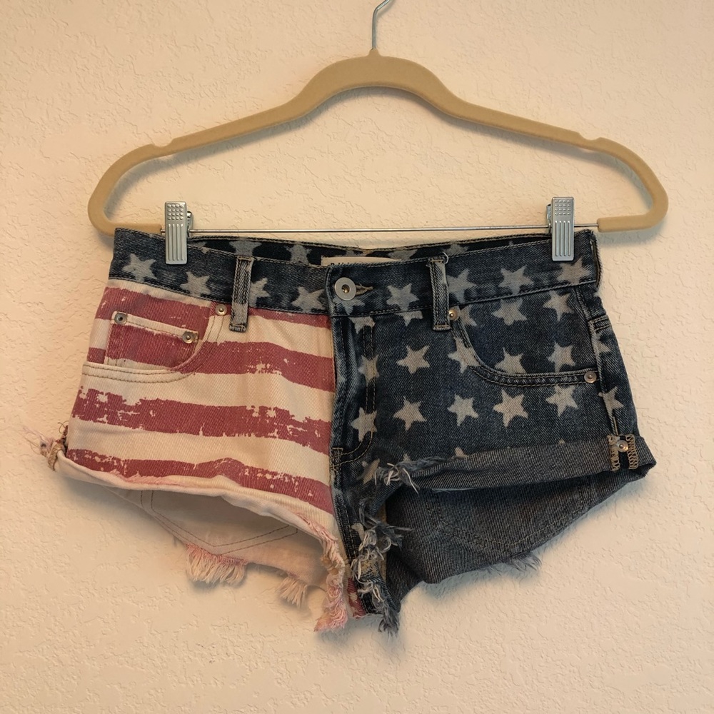 Bullhead Shorts